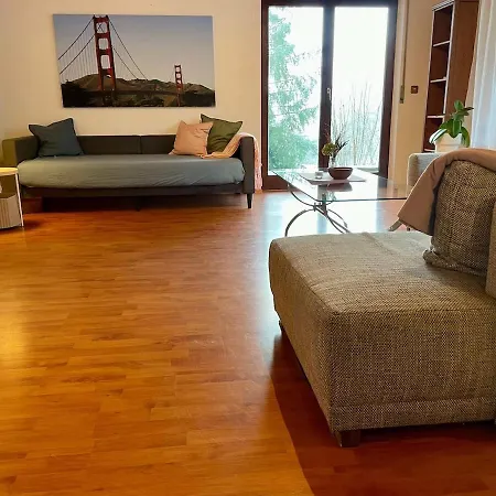 Odw Homes - Large With Three And Garden *