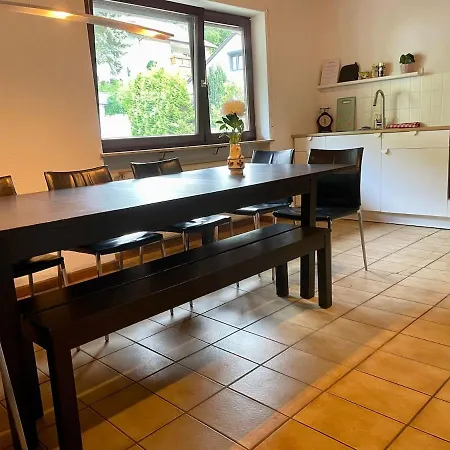 Odw Homes - Large With Three And Garden