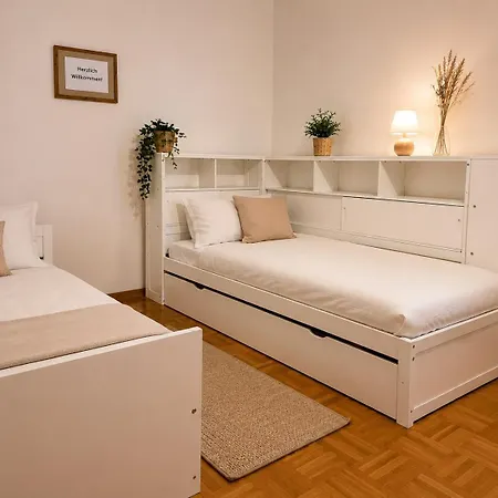 Odw Homes - Large With Three And Garden *