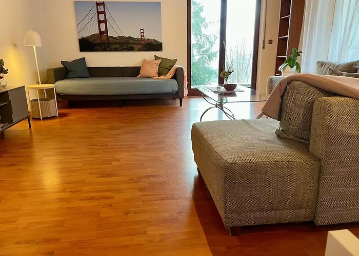 Odw Homes - Large With Three And Garden *